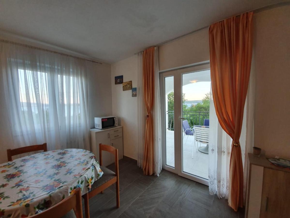 Lucija Apartment Maslenica